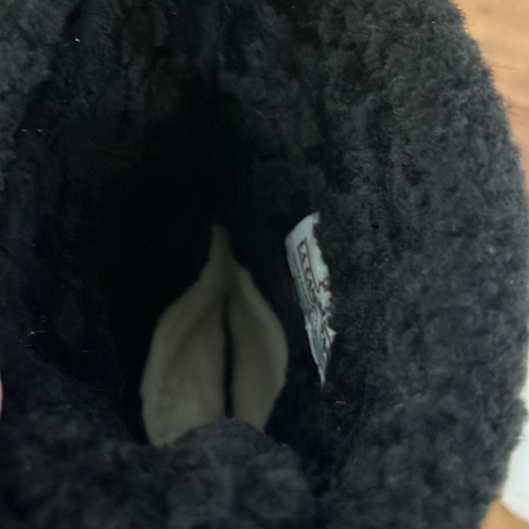 LA Canadienne lace up black leather boots, shearling lined. Size 7.5, - Picture 10 of 12